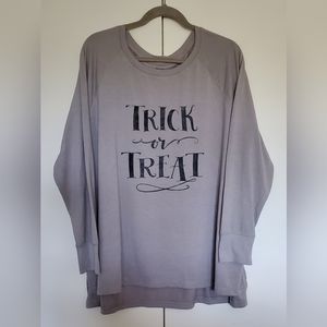 Womens Trick or Treat Halloween Long Sleeve Gray Shirt Size XXL